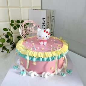 Mẫu Bánh Kem Đẹp Hot Nhất Trong Tuần Tại Khóm Bakery