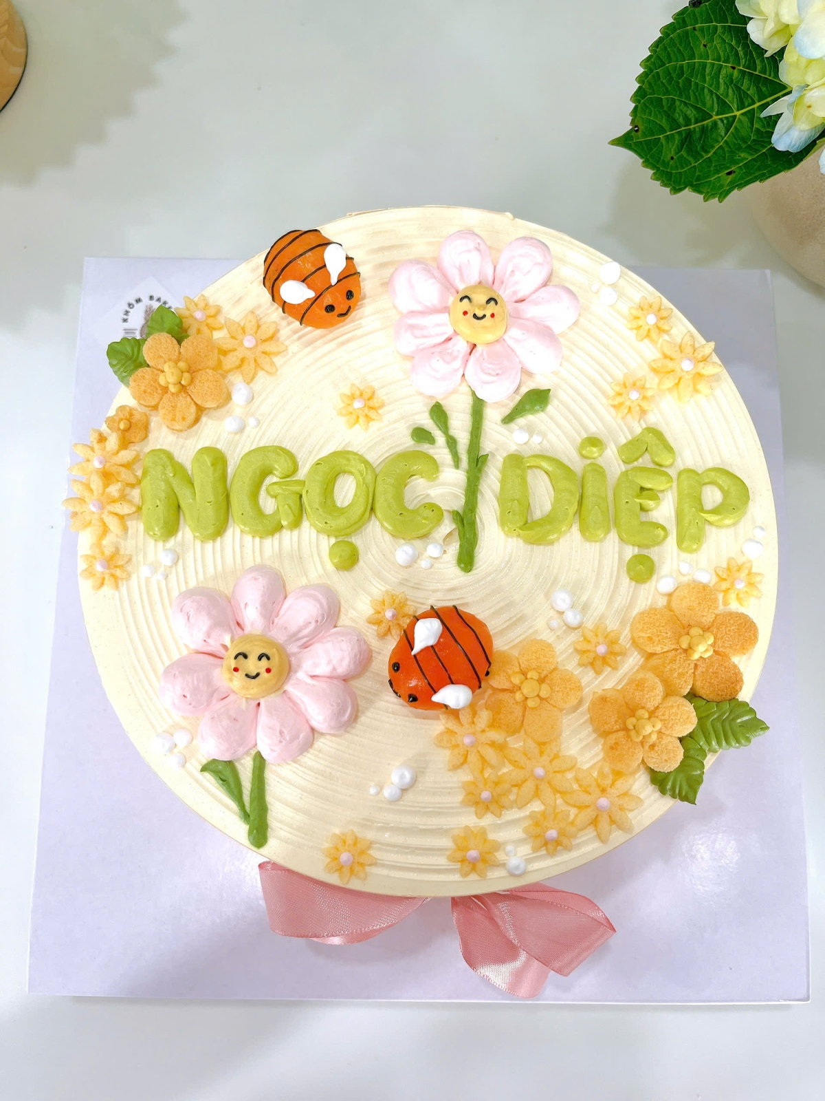 Top Bánh Bông Lan Trứng Muối Nổi Bật Trong Tuần Tại KHÓM Bakery – Hương Vị Chuẩn Nhà Làm, Mẫu Đẹp “Gây Sốt” Khách Hàng