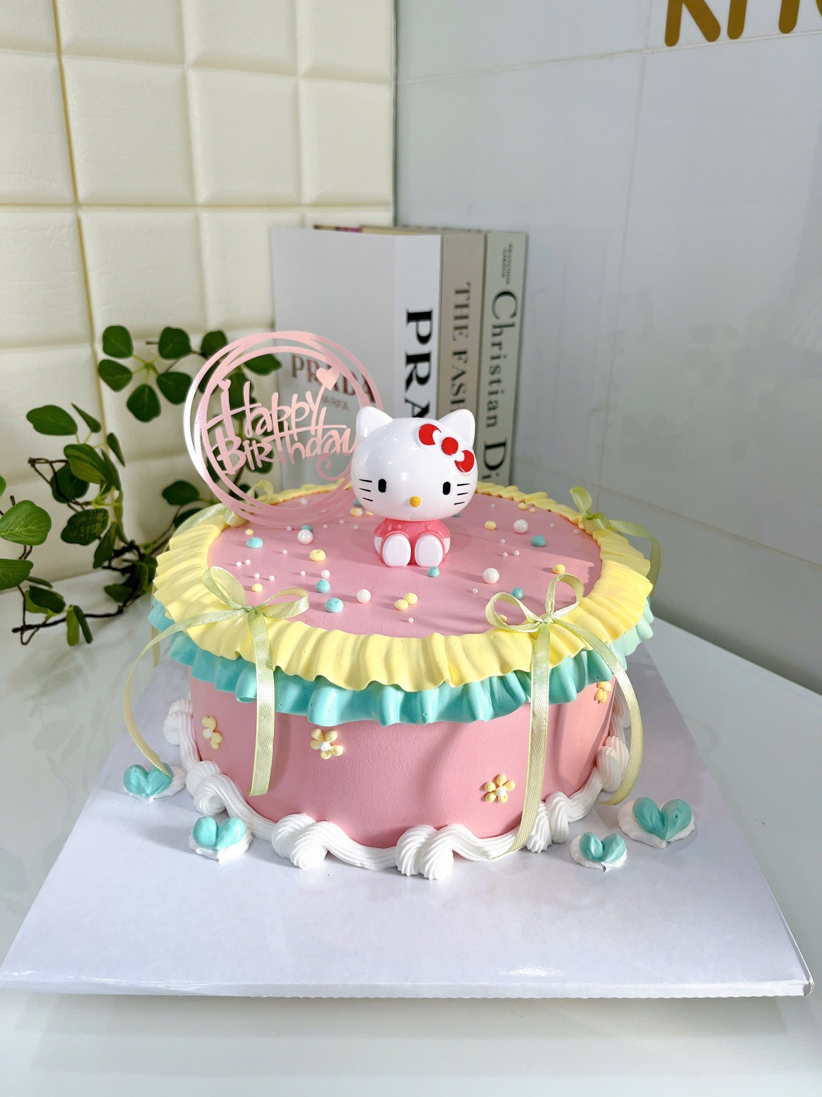 Mẫu Bánh Kem Đẹp Hot Nhất Trong Tuần Tại Khóm Bakery