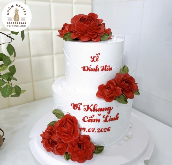 Mẫu bánh kem cưới đẹp cao cấp 2 kết hợp đỏ và trắng 