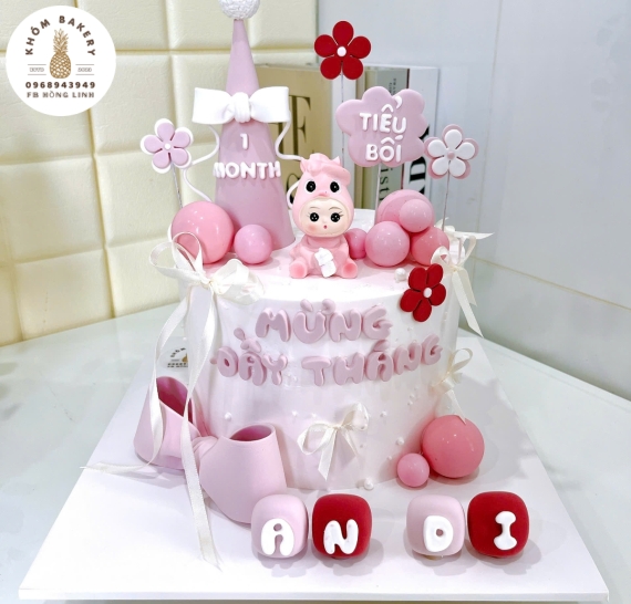 Bánh kem đầy tháng tone hồng mẫu bánh cao cấp 