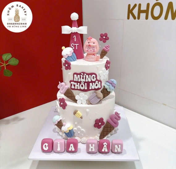 Bánh kem thôi nôi dành cho bé gái mẫu bánh cao cấp tại Khóm 