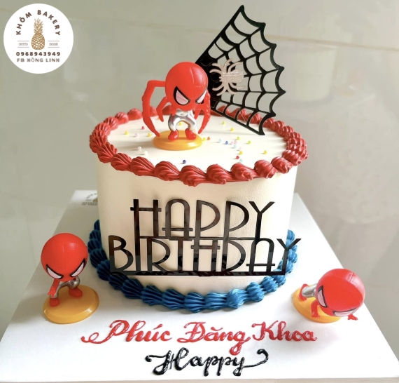 Bánh sinh nhật cho bé trai thích người nhện