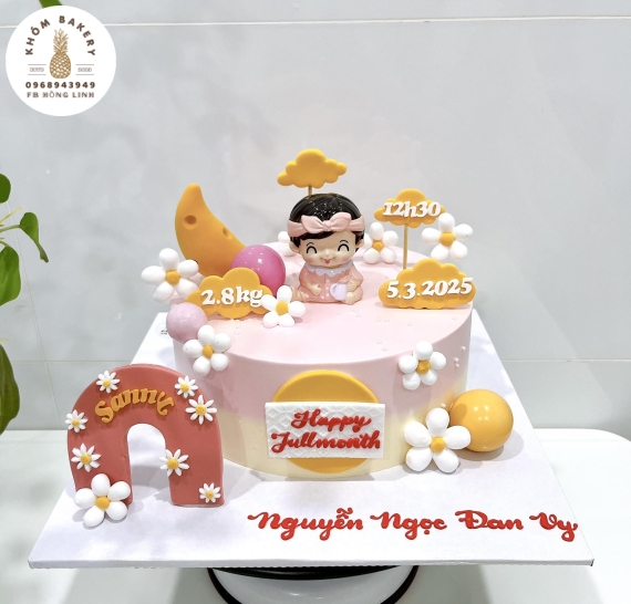 Bánh thôi nôi dành cho bé gái xinh sắn