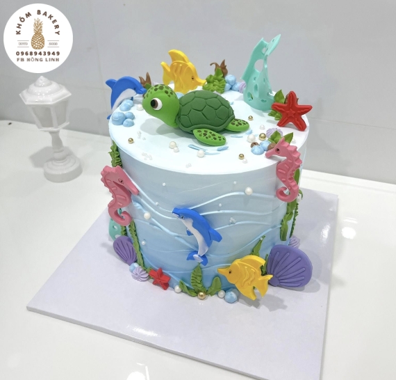 Bánh thôi nôi tạo chủ đề rùa,cá ngựa cá biển xanh