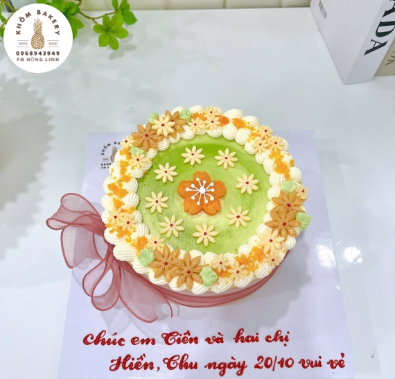 Mẫu bánh bông lan trứng muối tặng 20/10 tặng cô