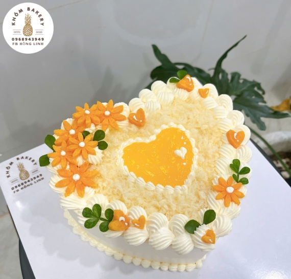 Bánh bông lan trứng muối hình trái tim