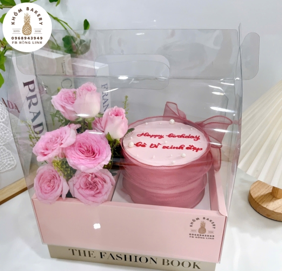Sét bánh và hoa tặng sinh nhật vợ