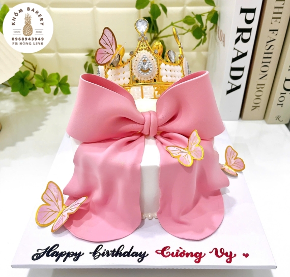 Bánh kem bắp mừng tạo hình nơ lớn xinh tặng nữ