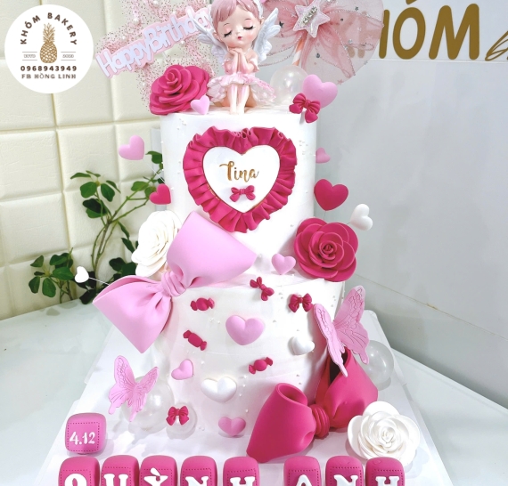 Bánh Kem thôi nôi đầy tháng dành cho bé gái 2 tầng tone hồng