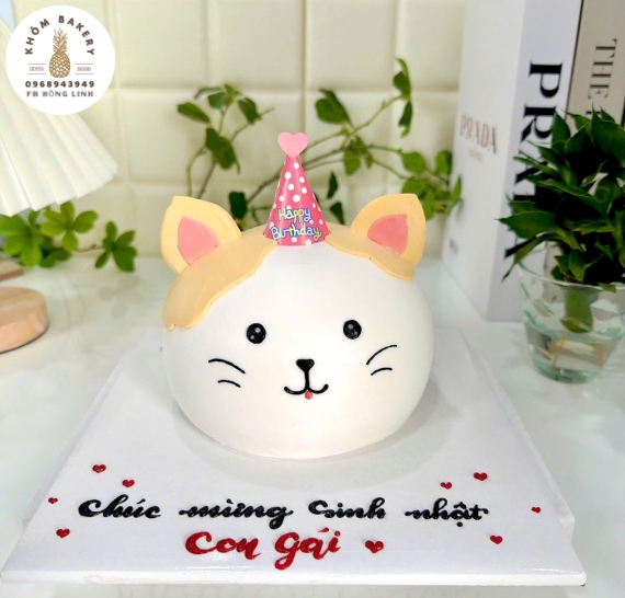 Bánh kem bé mèo xinh dành cho bé gái