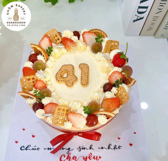 Bông lan trứng muối trang trí trái cây