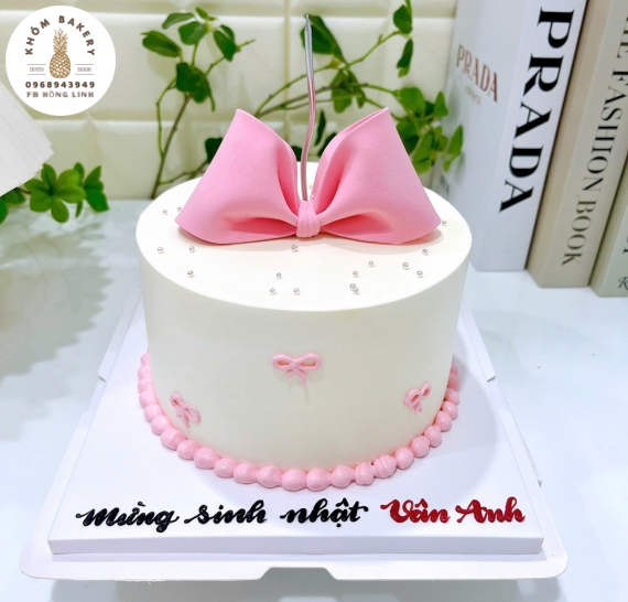 Bánh kem nữ mẫu bánh đẹp 2026 tại Long An