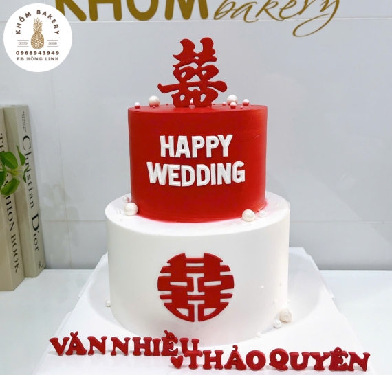 Bánh kem cưới 2 tầng  kết hợp giữa tone trắng tone đỏ