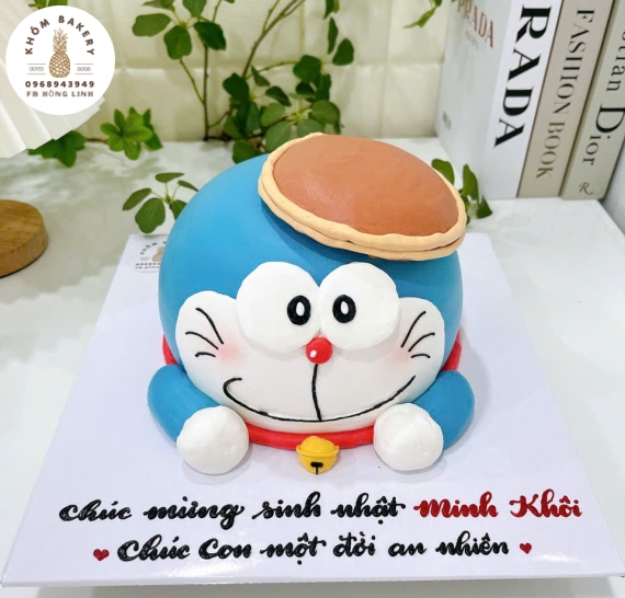 Bánh đô rê mon tạo hình dành cho bé trai 