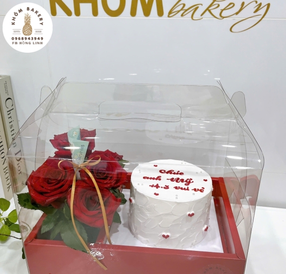 Sét bánh và hoa tone người yêu hot 2026