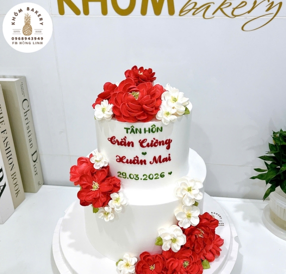 Mẫu bánh kem cưới cao cấp đẹp 2026