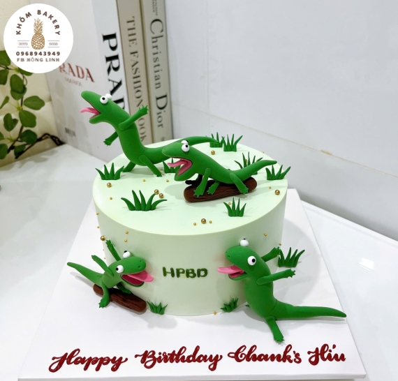Bánh kem nhây bựa xu hướng tik tok tạo hình con thằn lằn