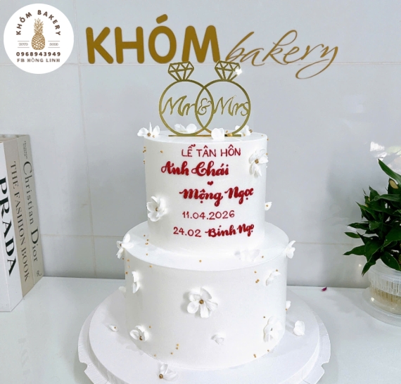 Mẫu bánh kem cưới đẹp 2026 tại Long An tone trắnng