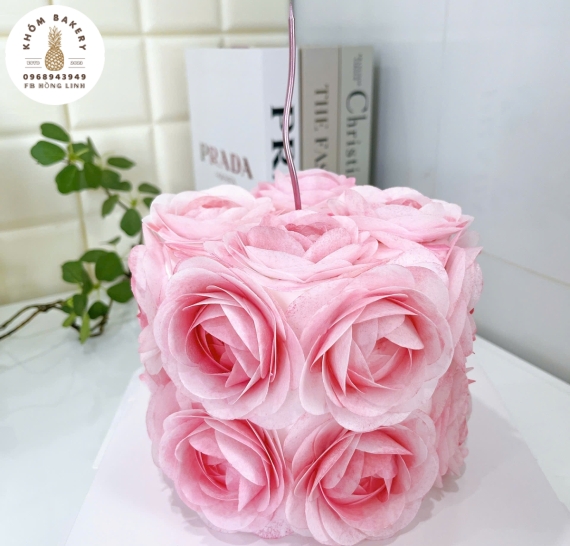 Bánh kem hoa giấy gạo hot trend