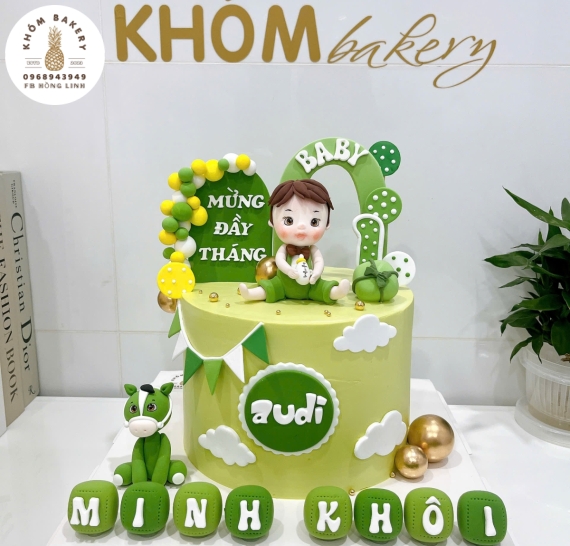 Bánh kem đầy tháng dành cho bé trai tuổi tỵ