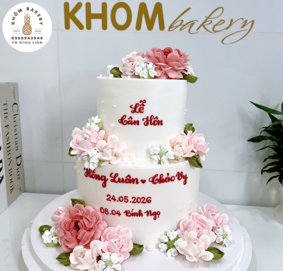 Mẫu bánh kem cưới đẹp cao cấp 2 tầng