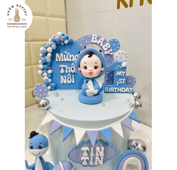 Bánh kem thôi nôi dành bé trai tuổi tỵ hot tone xanh dương 