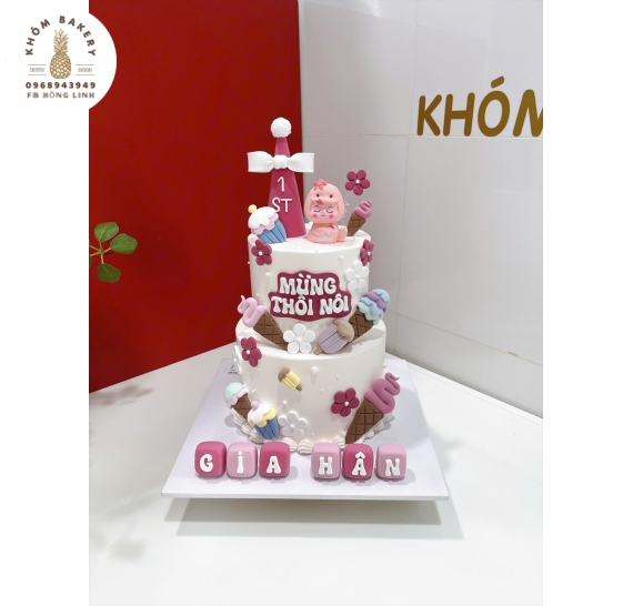Bánh kem thôi nôi dành cho bé gái mẫu bánh cao cấp tại Khóm 