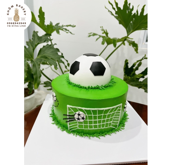Bánh sinh nhật  cho bé trai yêu bóng đá