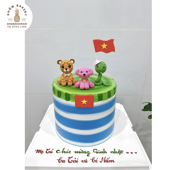 Bánh kem chiếc lá cờ bé yêu tổ quốc