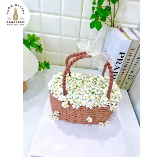 Giỏ bánh kem hoa cúc baby 