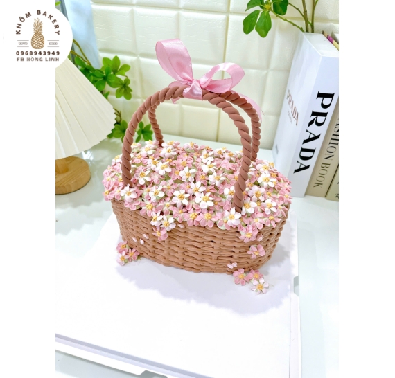 Giỏ bánh kem hoa cúc baby tone hồng