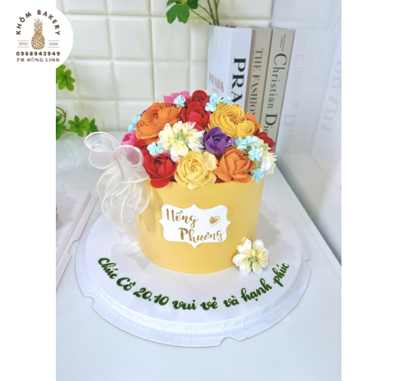 Giỏ bánh kem hoa đẹp