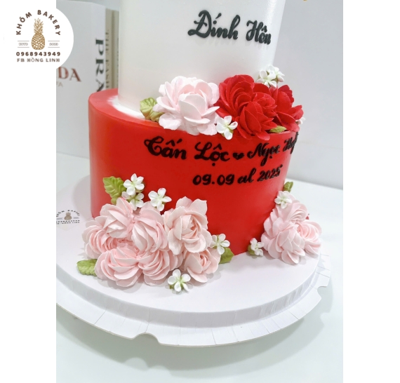 Bánh Kem Cưới 2 tầng tone đỏ cao cấp