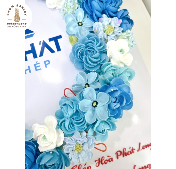 Bánh kem kỷ niệm hình  tròn logo công ty