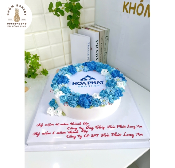Bánh kem kỷ niệm hình  tròn logo công ty