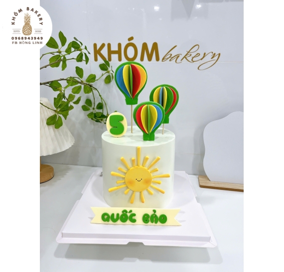 Bánh sinh nhật tạo hình mặt trời mừng bé lên 5 tuổi