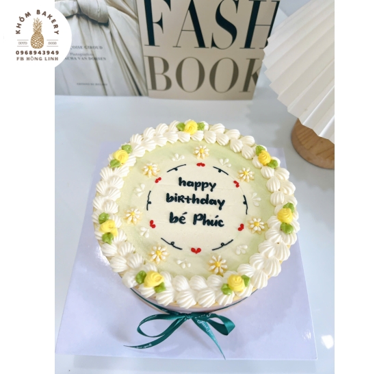 Mẫu bánh bông lan trứng muối hot tại Tân An,Long An