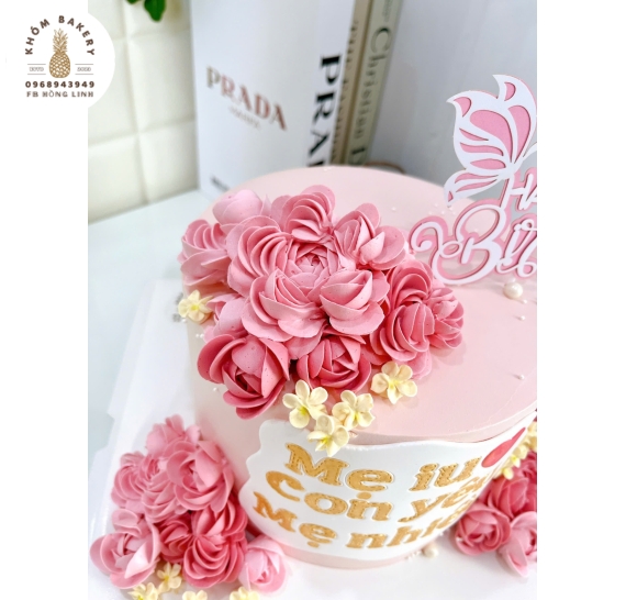 Bánh kem dành tặng mẹ tone hồng