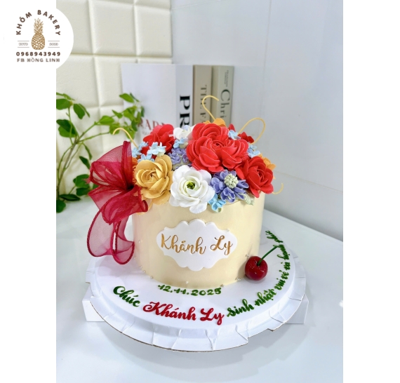 Bánh kem tạo hình hoa mini 350k