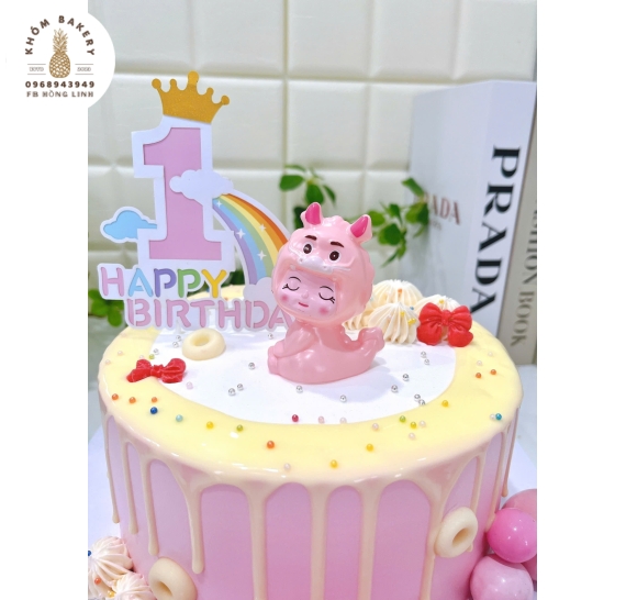 Bánh Kem đầy tháng dành cho bé gái tone hồng