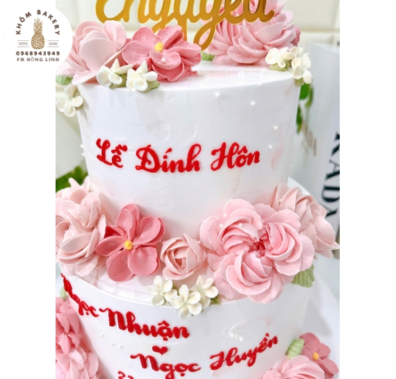 Bánh kem cưới tone hồng cao cấp 