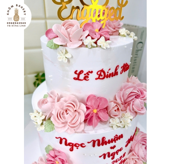 Bánh kem cưới tone hồng cao cấp 