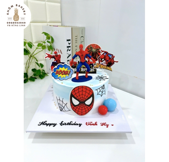 Bánh sinh nhật người nhện dành cho bé trai 