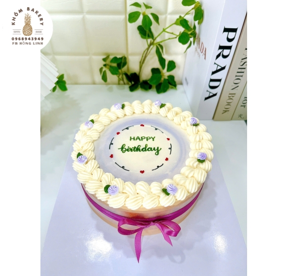 Mẫu bánh bông lan trứng muối trang trí đơn giản