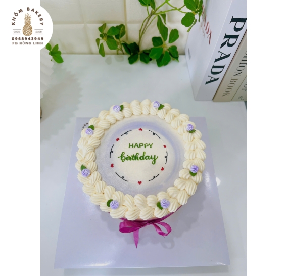 Mẫu bánh bông lan trứng muối trang trí đơn giản