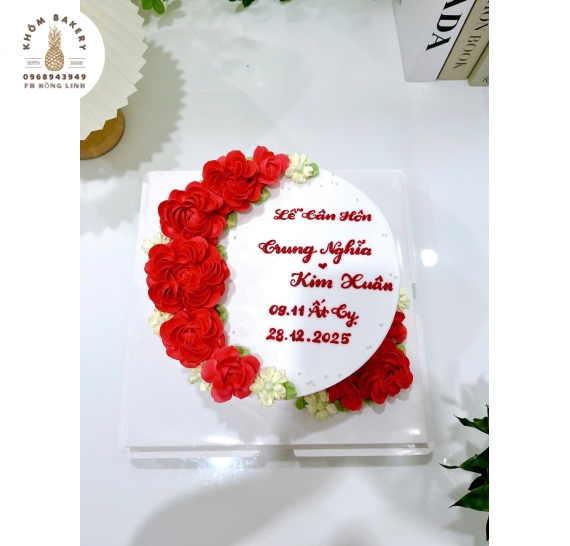 Bánh kem cưới hỏi làm theo yêu cầu tone trắng đỏ