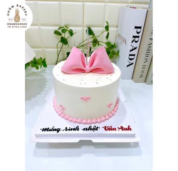 Bánh kem nữ mẫu bánh đẹp 2026 tại Long An