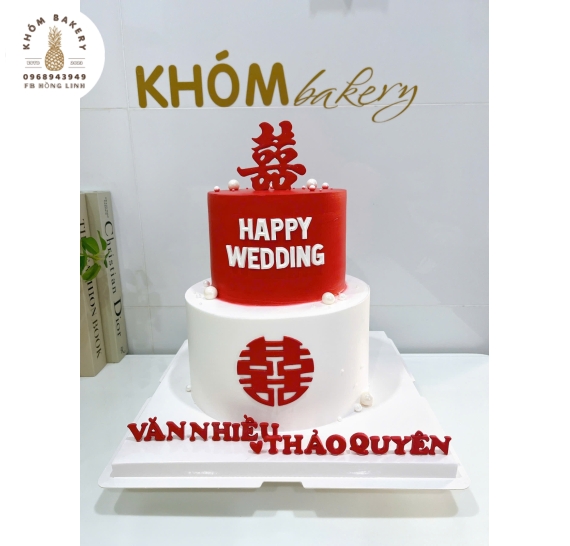 Bánh kem cưới 2 tầng  kết hợp giữa tone trắng tone đỏ