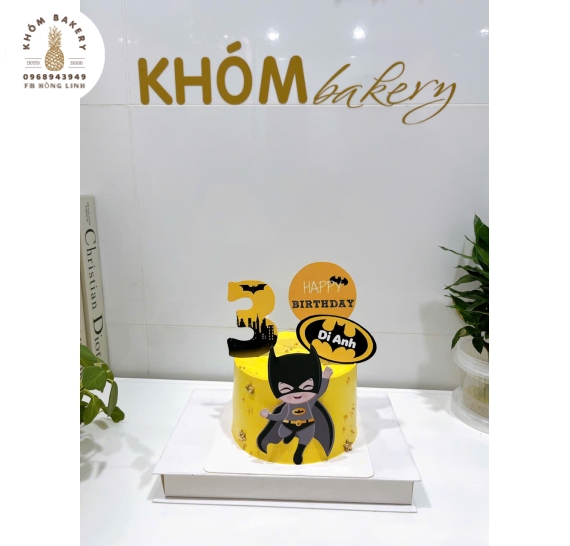 Bánh sinh nhật Batman dành cho bé trai 